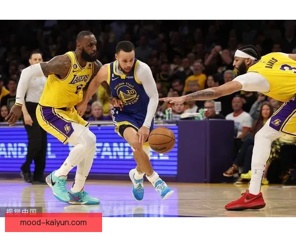 戴维斯进攻体系适配