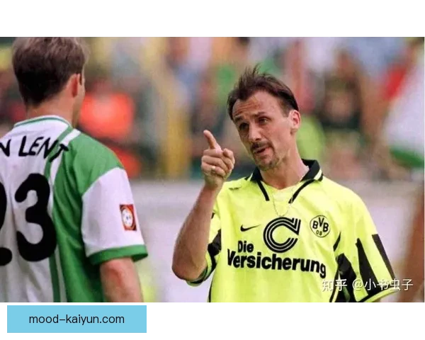 贝肯鲍尔战术解析：持续提升的攻防平衡能力使其成为足球战术的经典案例